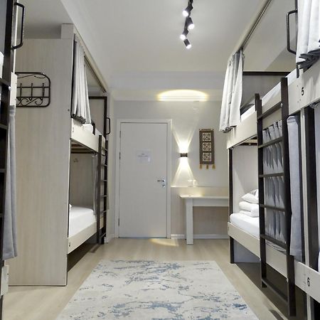 Compass Hostel Bichkek Extérieur photo