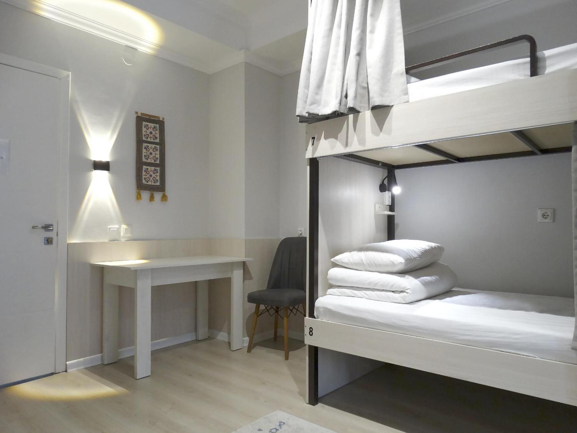 Compass Hostel Bichkek Extérieur photo